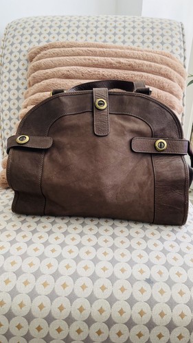 Pied terre brown leather - a,