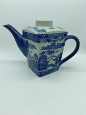 Rington's Teapot Blue Willow