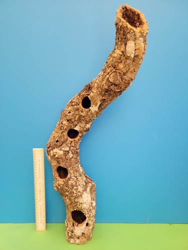Cork bark tube hide 71cm - cork,