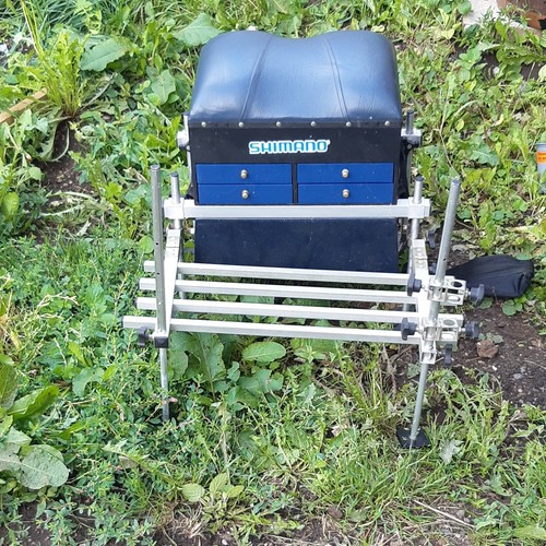 Seatbox with foot rest - seatbox,