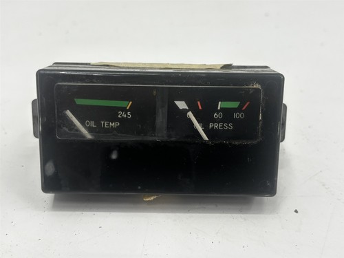 Cessna 172 aircraft oil - cessna,