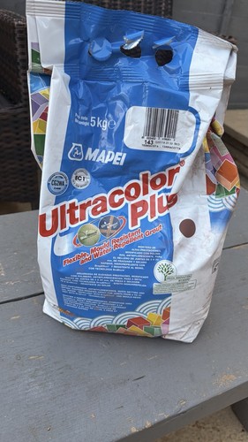 Mapei ultracolor plus - plus, grout
