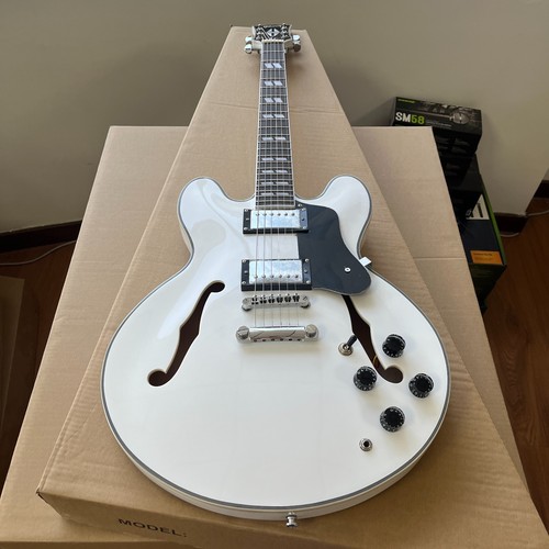 White 335 semi hollow - 335, electric