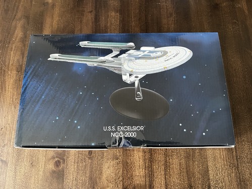 Eaglemoss star trek uss - star,