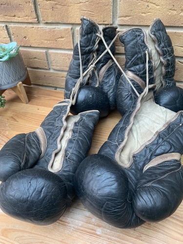 Pairs vintage black - pairs,