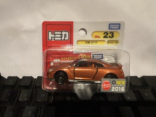 Tomica nissan model - tomica,