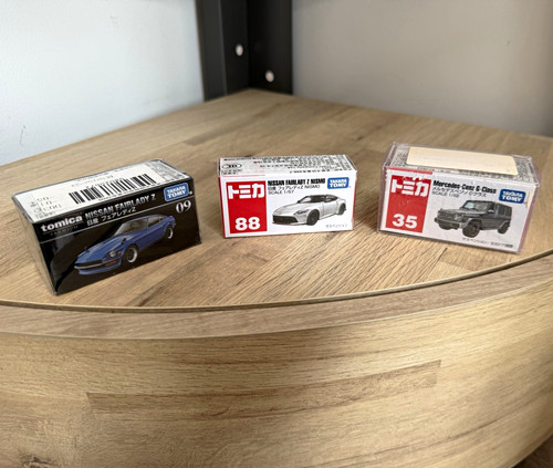 Tomica diecast car lot - car, nissan