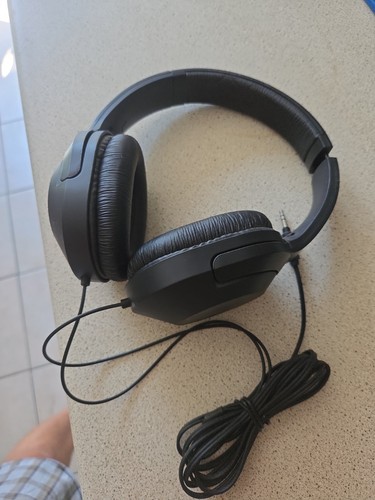 Philips wired headphones new - philips,