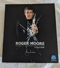 Roger Moore 007 James Bond 1:6