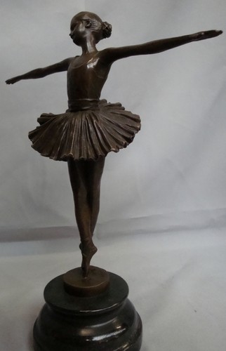 Statue dancer opera art deco - opera,