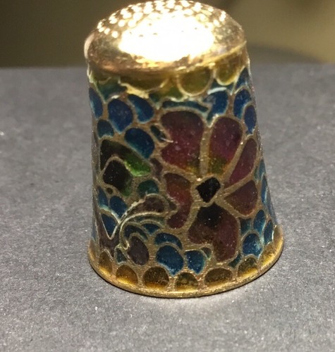 Plique jour glass enamel - &,