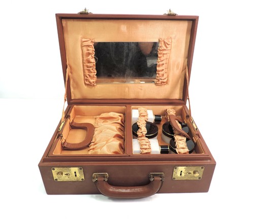 Vintage travel vanity set - travel,