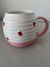 STRAWBERRY EMBOSSED CERAMIC MUG