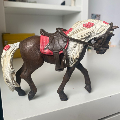 Schleich rocky mountain - mountain, horse