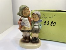 Hummel figurine 2280 Christmas