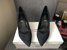 5TH AVENUE LADIES BLUE SUEDE COURT SHOES SIZE 5 WORN ONCE BOXED