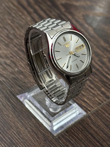 Vintage 1993 seiko automatic - vintage,