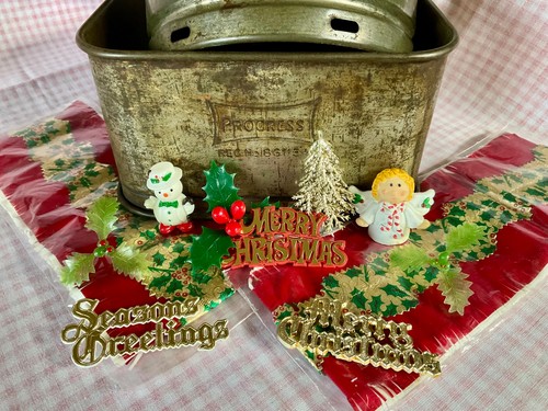 Vintage christmas cake - cake, tins