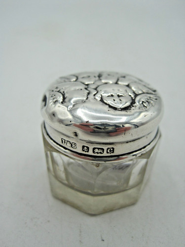 Silver topped cut glass rouge - silver,