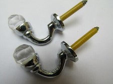 2 x CURTAIN DRAPERY TIE BACK HOOKS MODERN CLASSIC DESIGN Screw In Metal Tassel