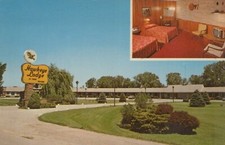 Hawkeye Lodge Luxury Motel