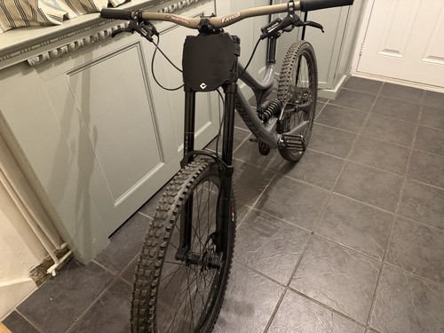 Specilized full sus downhill - specilized,