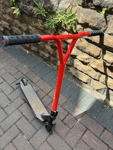 Mongoose stunt scooter - stunt,