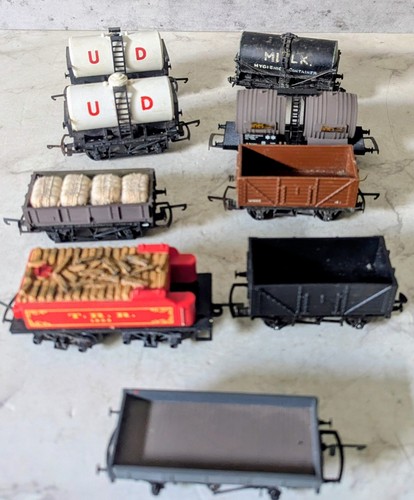 Gauge model railway wagons - oo,