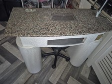 Nail Table With Lamp