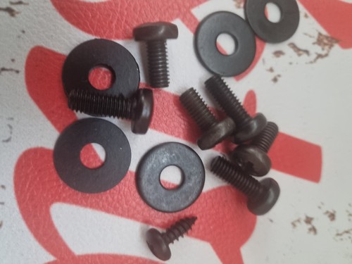Ford capri dash pad screws - ,