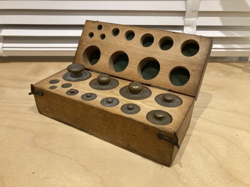 Vintage brass weight - pc.,