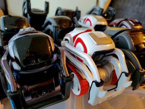 Anki cozmo vector robot - vector,