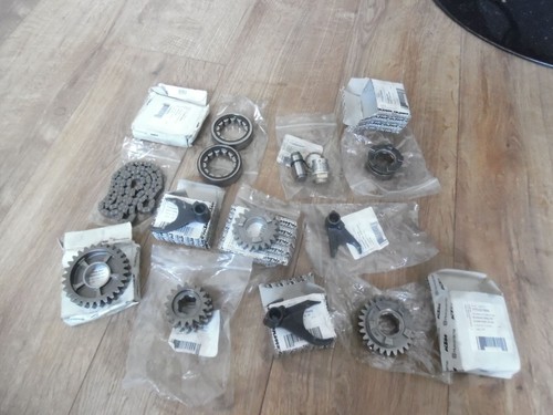 Husqvarna gear box spares - box, &