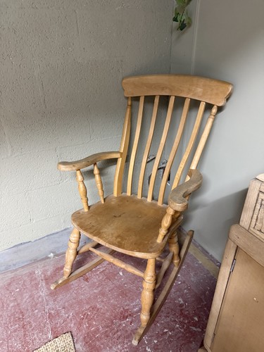 Pine rocking chair - rocking,