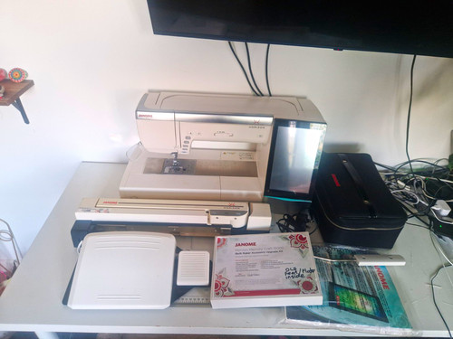 Janome memory craft 15000 - memory,