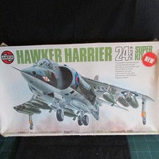 AIRFIX 09601-4. HAWKER
