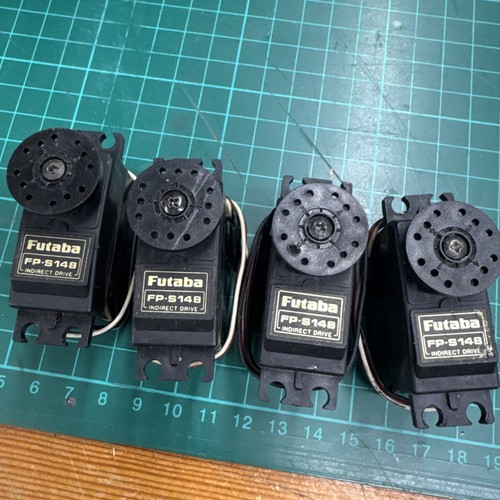 Four futaba servos - servos, fp-s148