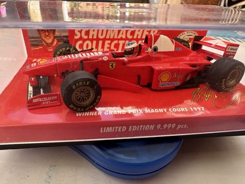 Schumacher model car ferrari - model,