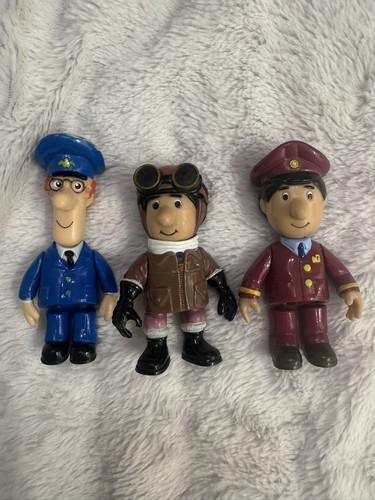 Postman pat figure bundle - postman,