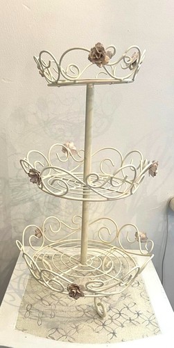 Metal tier cake organiser - tier,
