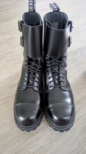 Bnib grinders camelot boots - bnib,