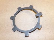 Sankey trailer Bearing lock