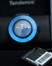 Tendence G-52 Watch with Black Dial Display and Black Plastic Strap T0030003