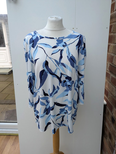 Kim 4 sleeve top - co,