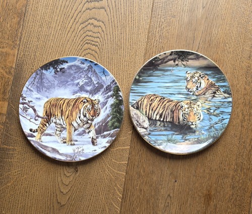 Royal doulton collector - x,