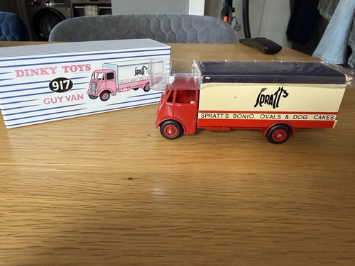 Dinky 917 guy - /,