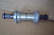 NOS 129mm KAJITA SEALED UNIT BOTTOM BRACKET, BSC THREADS 1.37 x24T