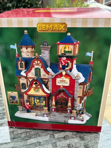 Lemax toy making - making, school