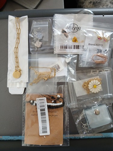 Bundle costume jewellery - of,