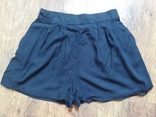 H&M Ladies Shorts Size 6-8 H&M
